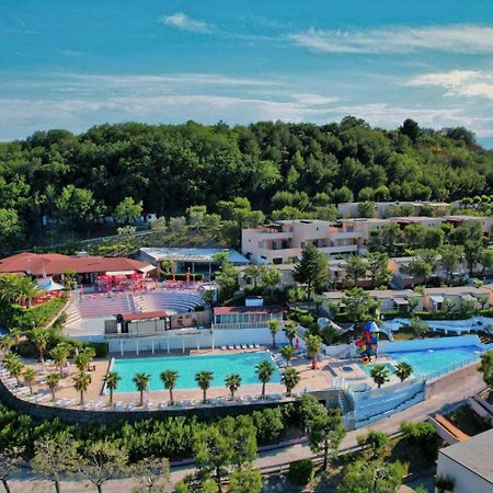 Centro Vacanze Mirage Torre di Palme Exteriér fotografie
